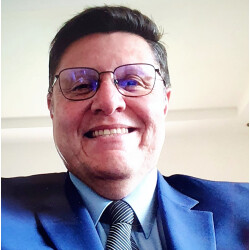 DR. CARLOS SANCHEZ
