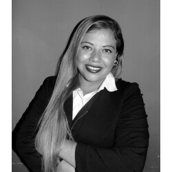 Stephanie Vásquez .