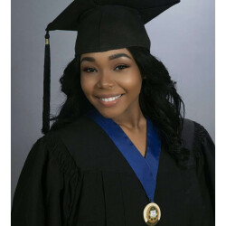 Nayaris Dickens