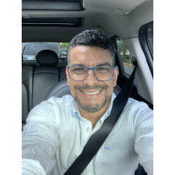 Fernando Arturo Quiros