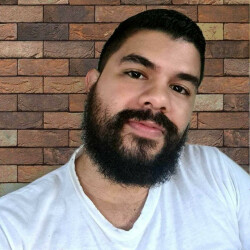 Christopher Solis