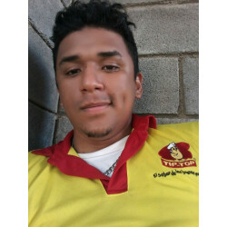 Alex Niño