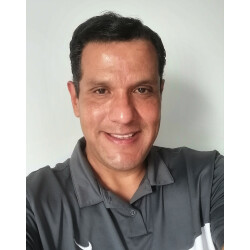 carlos bolaños