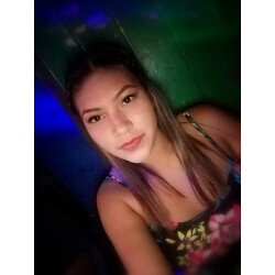 Karla Solís collado
