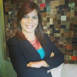 CLAUDIA NAVARRO