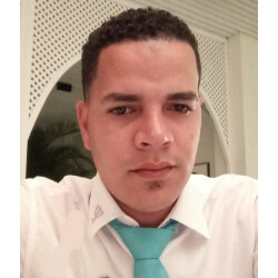 Robert Dariel Vega