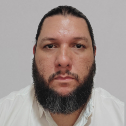 Douglas López Toledo